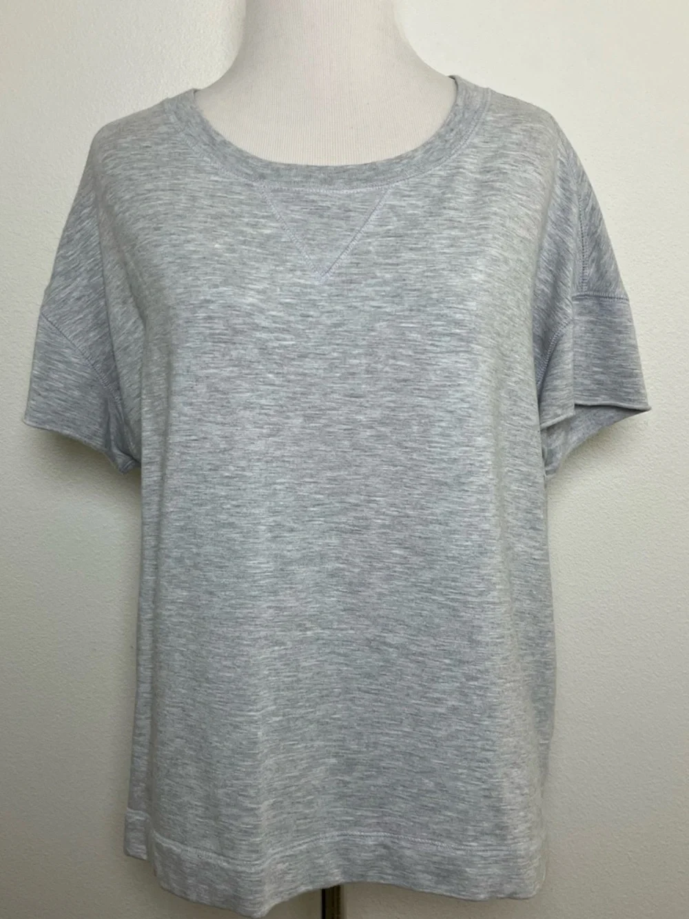 Evereve | Heather Gray Short Sleeve Sweat Shirt